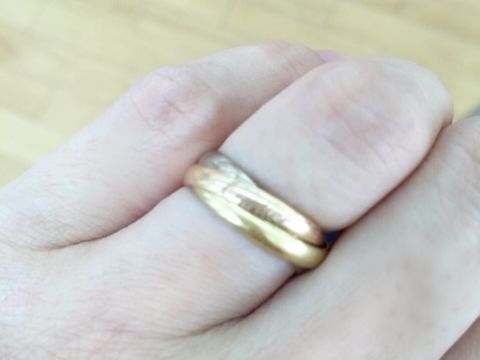 【カルティエ(Cartier)の口コミ】 以前からトリニティを結婚指輪にしたいと思ってました。
プラチナじゃなく…