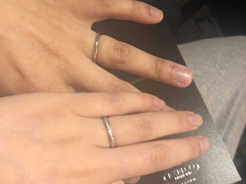 【エクセルコダイヤモンド(EXELCO DIAMOND)の口コミ】 細いタイプの指輪が良くて探していたが、細すぎると結婚指輪感が失われた…