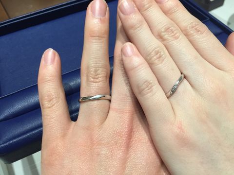 【銀座ダイヤモンドシライシの口コミ】 さりげないデザインで、普段の生活でもあまり派手にならないものが欲しか…