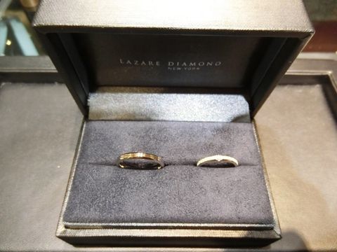 【ラザール ダイヤモンド(LAZARE DIAMOND)の口コミ】 様々なタイプの指輪を試着していく中でハーフエタニティの輝きに惹かれま…