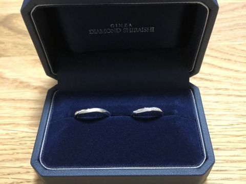 【銀座ダイヤモンドシライシの口コミ】 様々なお店で色々な指輪を試着しましたが、一目惚れで決めました。また実…