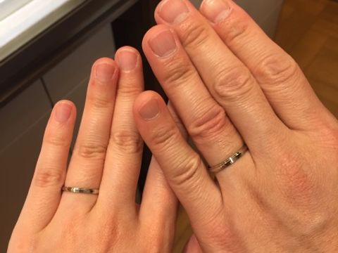 【カルティエ(Cartier)の口コミ】 シンプルなデザインでありながら、ラインが一線入っている事で飽きさせな…