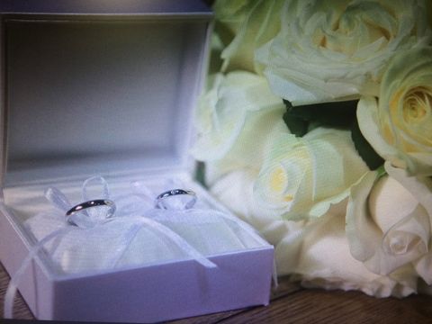 【ウエダの口コミ】 複雑で個性的なデザインよりも、シンプルなデザインを選びたいと思ってい…