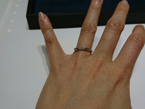 【4℃ BRIDAL(ヨンドシーブライダル)の口コミ】 ３６０度曲線になっているとのことで付け心地がとてもよかったです。また…