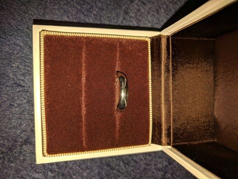 【JEWELRY  KAMATA(ジュエリーかまた)の口コミ】 ザ！シンプルでいきたいと思っていたので、すぐ決まりました。指輪の幅を…