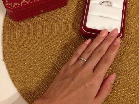 【カルティエ(Cartier)の口コミ】 太目のリングなので、単体で付けていても存在感があります。また、シンプ…