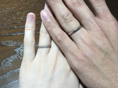 【LEGAN(レガン)の口コミ】 婚約指輪とセットになっており、重ね着けした際にとても可愛いなと一目惚…