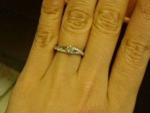 【ラザール ダイヤモンド【取扱店販売】の口コミ】 LAZARE DIAMOND BRIDAL BOUTIQUEにも置いていない、LAZARE DIAMOND取扱店…