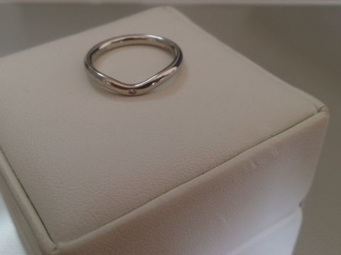 【ティファニー(Tiffany & Co.)の口コミ】 結婚指輪はティファニーにしたかったので、大変満足している。デザインが…