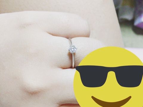 【BRILLIANCE+(ブリリアンスプラス)の口コミ】 仕事上、一緒に婚約指輪を見に行くことができず、通販で探していたら、ブ…