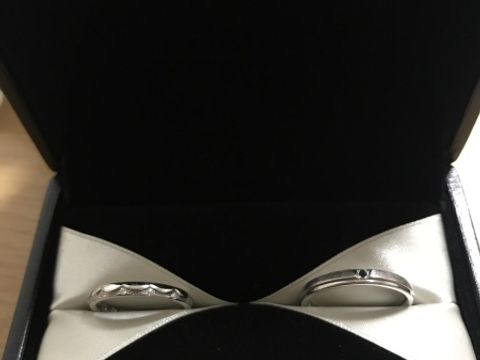 【エクセルコダイヤモンド(EXELCO DIAMOND)の口コミ】 もともと、結婚指輪はお揃いでシンプルなものでいいかなーと思っていまし…