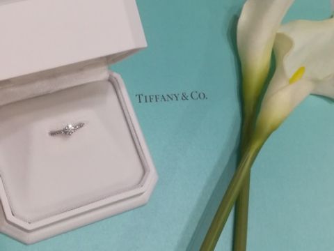 【WATANABE / 卸商社直営　渡辺の口コミ】 ものすごくたくさんのデザインから自分好みのものを選んでいると、こちら…