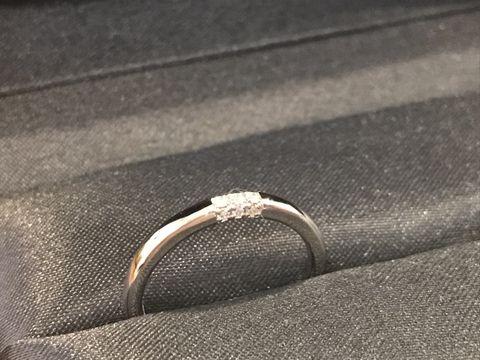 【ラザール ダイヤモンド【取扱店販売】の口コミ】 世界で最も美しいダイヤモンドと言われるだけあるダイヤモンドの輝きと、…