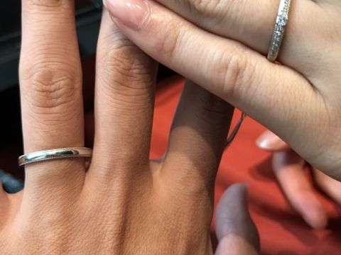 【エクセルコダイヤモンド(EXELCO DIAMOND)の口コミ】 側面にまで、こだわり抜いたデザインです！
プロポーズ時にプレゼントした…