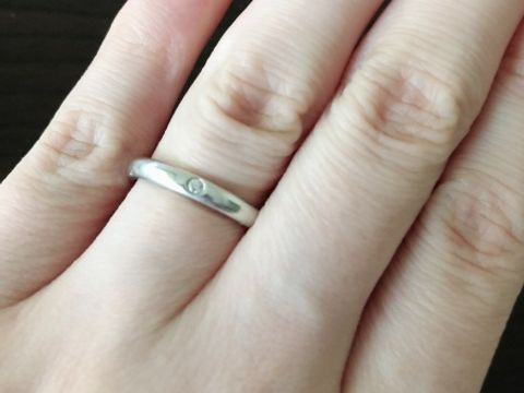 【ティファニー(Tiffany & Co.)の口コミ】 旦那さんの仕事の関係でシンプルなものがいいということだったので、そち…