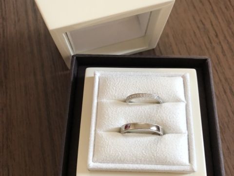 【LUCIE(ルシエ)の口コミ】 細身でダイヤの敷き詰められた指輪が好みで色々なブランドを拝見したけれ…