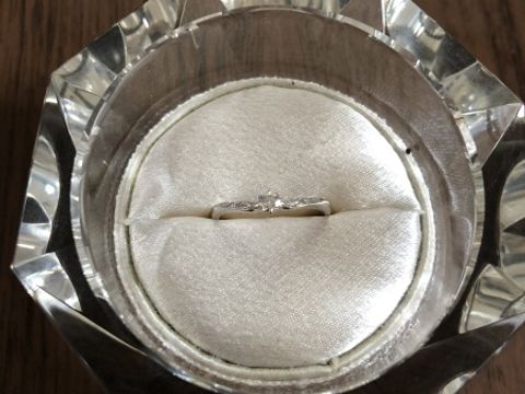 【一真堂の口コミ】 これから先ずっとつける結婚指輪に金額をかけたく、婚約指輪は自分で選び…