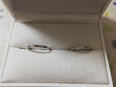 【Quand de Mariage(クワンドゥマリアージュ)の口コミ】 結婚指輪は普段使いするので、自分達が気に入るもの、指が細く綺麗に見え…