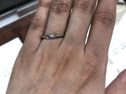 【俄(にわか)の口コミ】 ほかのお店では見た時がないような
全周にウェーブが入ったデザインが斬新…