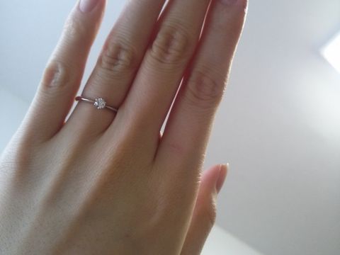 【TRECENTI(トレセンテ)の口コミ】 シンプルながらも上品に見えるサイズで冠婚葬祭でもたくさん着けることが…