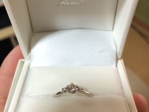 【サマンサティアラブライダル(Samantha Tiara Bridal)の口コミ】 サマンサが大好きなため、購入はサマンサティアラにしようと決めており、…