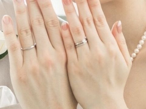 【TRECENTI(トレセンテ)の口コミ】 エンゲージリングは別のブランドのものを購入していたのですが、Vラインの…