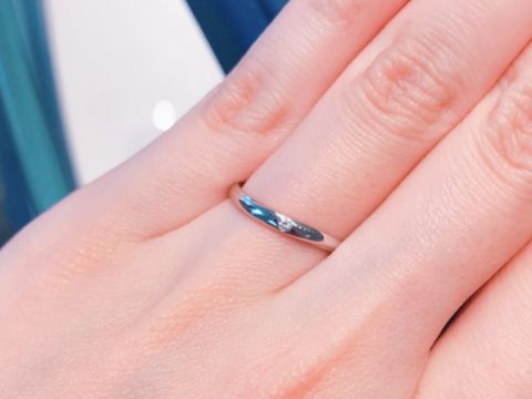 【銀座ダイヤモンドシライシの口コミ】 今までストレートの指輪を探していました。どこのブランドにもある本当に…