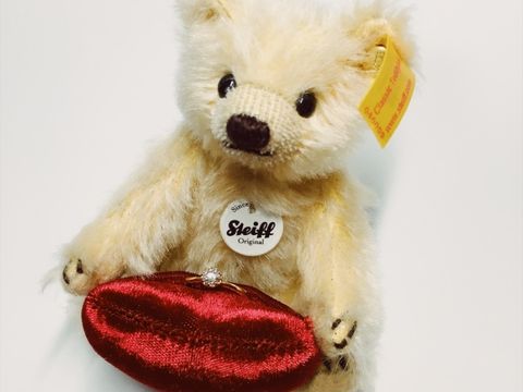 【Foulason(フレゾン)の口コミ】 自分となにかしら縁のある指輪を選びたいと考えていました。
私の名前が「…