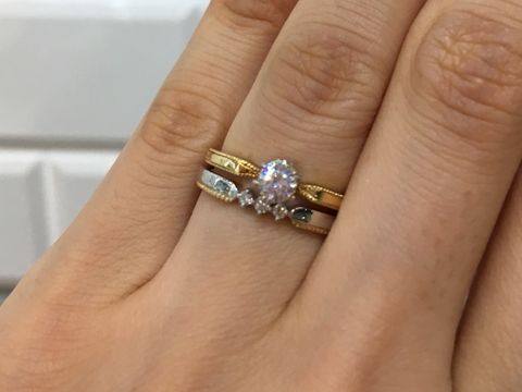 【JEWELRY STUDIO Advance(ジュエリースタジオアドバンス)の口コミ】 ミル打ちのデザインと、ゴールドの色味がアンティーク調で気に入りました…