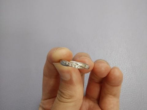 【カオキ　ダイヤモンド専門卸直営店の口コミ】 いろいろな店を回ったが、どれもぴんとこなかった。
百貨店は高すぎる割に…