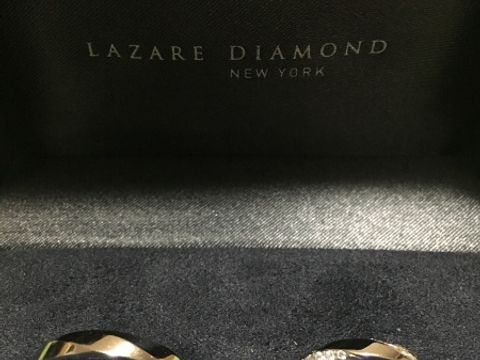 【ラザール ダイヤモンド(LAZARE DIAMOND)の口コミ】 元々ストレートタイプの指輪が欲しいなと思って探していたのですが、いろ…