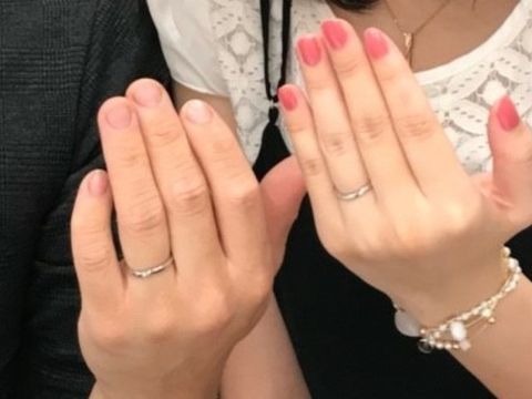 【アイプリモ(I-PRIMO)の口コミ】 二人とも指がふっくらしている為、カーブがかかったこのデザインが一番良…