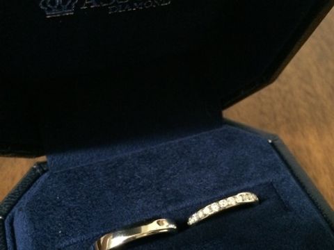 【ROYAL ASSCHER(ロイヤル・アッシャー)の口コミ】 エタニティリングにすることは決めてましたが、金額の兼ね合いからハーフ…