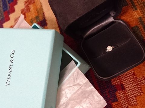 【ティファニー(Tiffany & Co.)の口コミ】 ダイヤが大きい物を所望しました。指が短く小さく丸いので、ゴツい外資系…