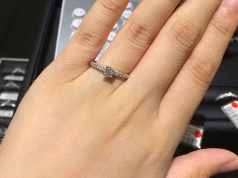 【エクセルコダイヤモンド(EXELCO DIAMOND)の口コミ】 ダイヤモンドの品質にこだわりがあって、他のブランドに比べて輝きが違っ…