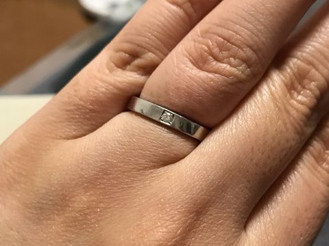 【ブルガリ(BVLGARI)の口コミ】 結婚指輪はリングが丸くなめらかになったデザインの物が多いと感じたので…