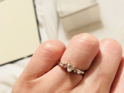 【リューツウの口コミ】 いろいろなお店を見て回ってピンクダイヤモンド入りの婚約指輪が欲しくな…