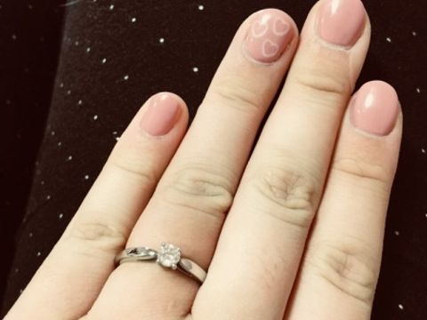 【ヴァン クリーフ＆アーペル(Van Cleef & Arpels)の口コミ】 彼が一生懸命悩みに悩んで決めてくれました。他の店舗にも足を運んで私の…