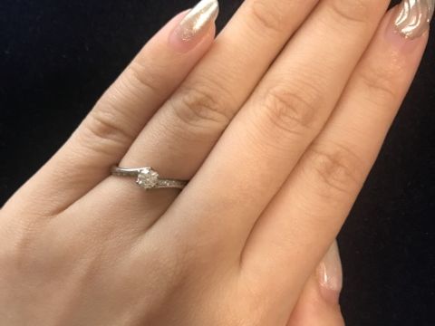 【銀座ダイヤモンドシライシの口コミ】 別のブランドのセットリングを購入しようと考えていましたが、こちらのブ…