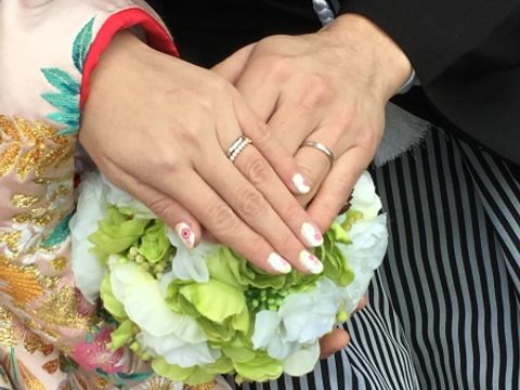 【銀座ダイヤモンドシライシの口コミ】 シンプルでいつまでもつけていられると思ったので。
主人の本はミルうちを…