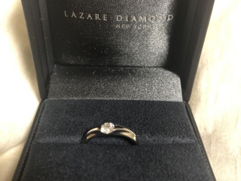 【ラザール ダイヤモンド(LAZARE DIAMOND)の口コミ】 シンプルなデザインで爪の無いものを探していたら、ちょうどこのブランド…
