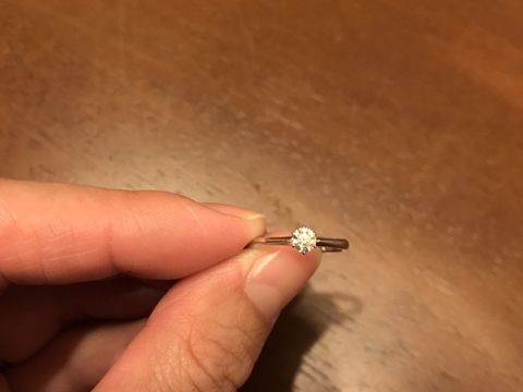 【和光ブライダルブティックギンザの口コミ】 華奢なリングを探していました。トップのダイヤを支える所がクラシカルな…