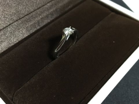 【アイプリモ(I-PRIMO)の口コミ】 渡す方が全く指輪をつけたことがないので、リングはシンプルに
また、一生…