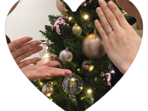 【アイプリモ(I-PRIMO)の口コミ】 彼から貰った婚約指輪との相性が良く、
重ね付けも可愛くてつけさせて貰い…