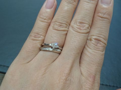 【俄(にわか)の口コミ】 あまり細すぎるものが好みではなかったので、一本でも充分ボリュームがあ…