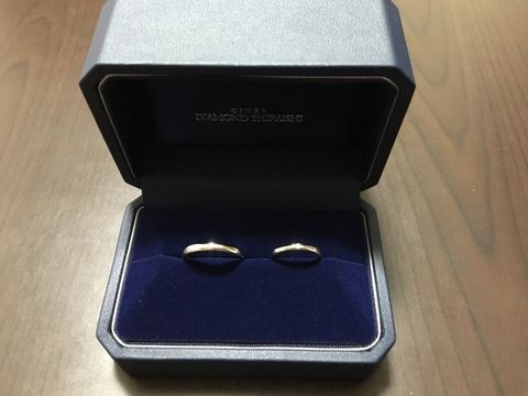 【銀座ダイヤモンドシライシの口コミ】 婚約指輪を決めた時に担当して下さった方の接客が本当に良かったので
また…