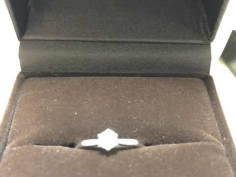 【アイプリモ(I-PRIMO)の口コミ】 高いものは買えないので、安めのものを探しました。同価格帯の指輪を、試…