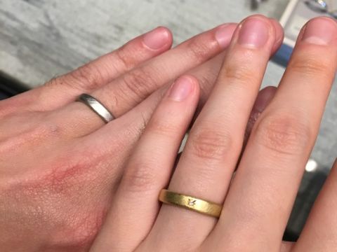 【YUKA HOJO(ユカホウジョウ)の口コミ】 クラフト感のあるリングで、ザラザラとしたテクスチャが素敵でした。
プラ…