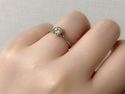 【SIENAROSE(シエナロゼ)の口コミ】 何と言っても他のお店にはないロゼチナという色味です。プラチナとピンク…