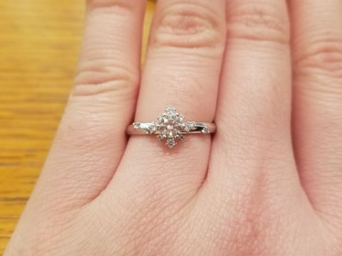 【アネリディギンザ(ANELLI DI GINZA)の口コミ】 ハリーウィンストンやカルティエ、4℃を見たけれど他にないデザインが魅力…